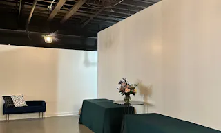 Loft-style event venue in West Town, Chicago - Image 24