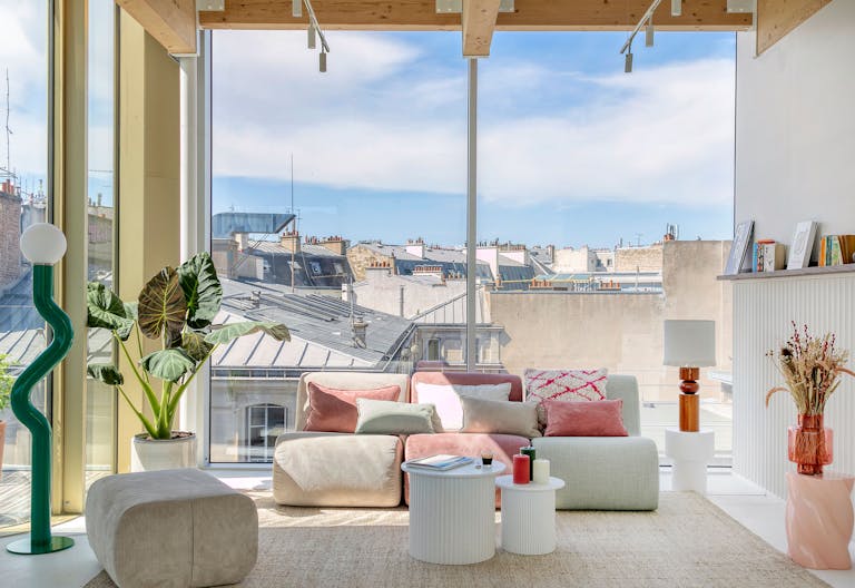 230m2 avec vue panoramique sur les toits de Paris - Image 3