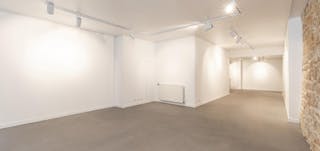 Pretty Galerie in the heart of Le Marais - Image 2