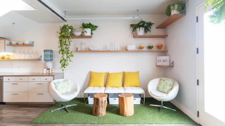 Stunning Indoor/Outdoor Flex Space in Downtown Santa Monica with Outstanding Service - Image 4
