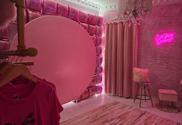 All Pink Venue - Image 1