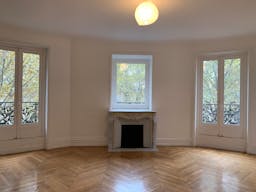 Perfect Showroom in Saint-Germain - Image 0