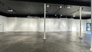 Stylish Art Gallery in Miami - Perfect for Events & Exhibits Near Design District - Image 13