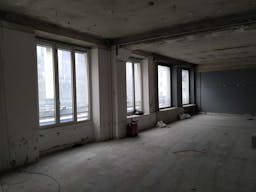 Prime Location Boutique on Rue de Rivoli - Image 21