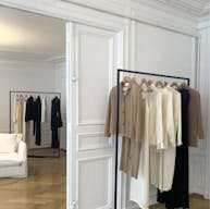 Place des Vosges Fashion Showroom - Image 6