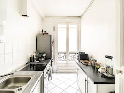 Loft Space in the 1st Arrondissement - Image 4