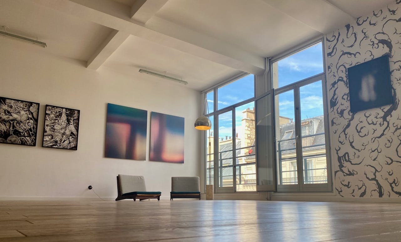 Galerie Loft en �tage avec vue sur les toits de Paris - Image 1