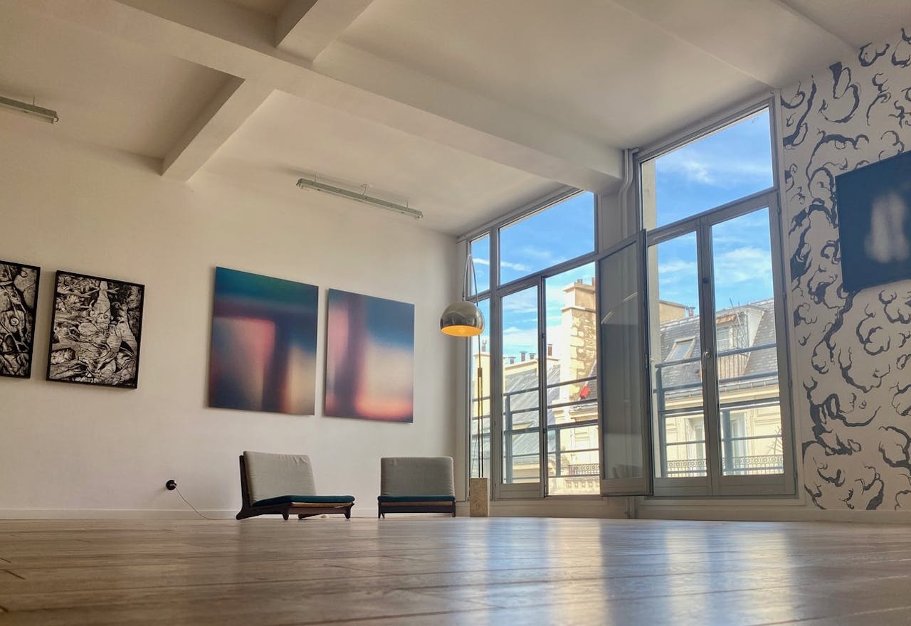 Galerie Loft en �tage avec vue sur les toits de Paris - Image 1