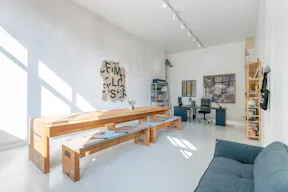 Studio d'artiste white cube dans une ancienne zone industrielle - Image 4