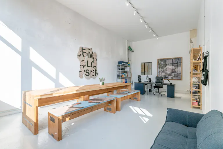 Studio d'artiste white cube dans une ancienne zone industrielle - Image 4