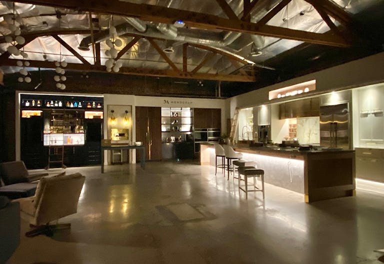 Urban Industrial Space in Old Town Pasadena - Image 3