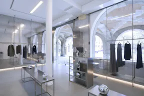 -ICONIC SPACE IN LE MARAIS - Treat yourself to a prestigious setting that ensures your guests will attend. - Image 6