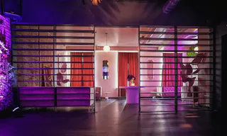 Upscale Loft in Flatiron with Sound System, Custom Lighting, Pool Table & Staff Provided - Image 6