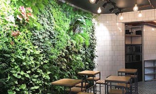 Neighborhood Restaurant For Rent - Anvers Neighborhood - Image 2