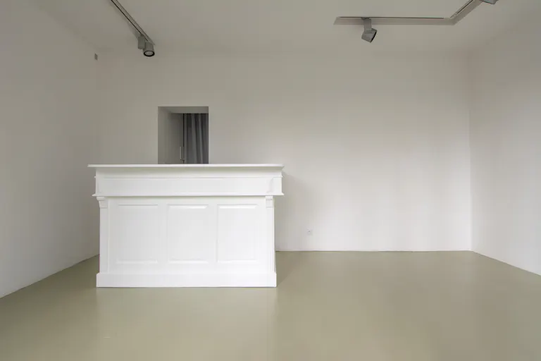 Pop-up gallery store in Paris, Belleville - Image 2