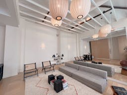 Volume unique dans h�tel particulier historique IXe ardt - Image 0