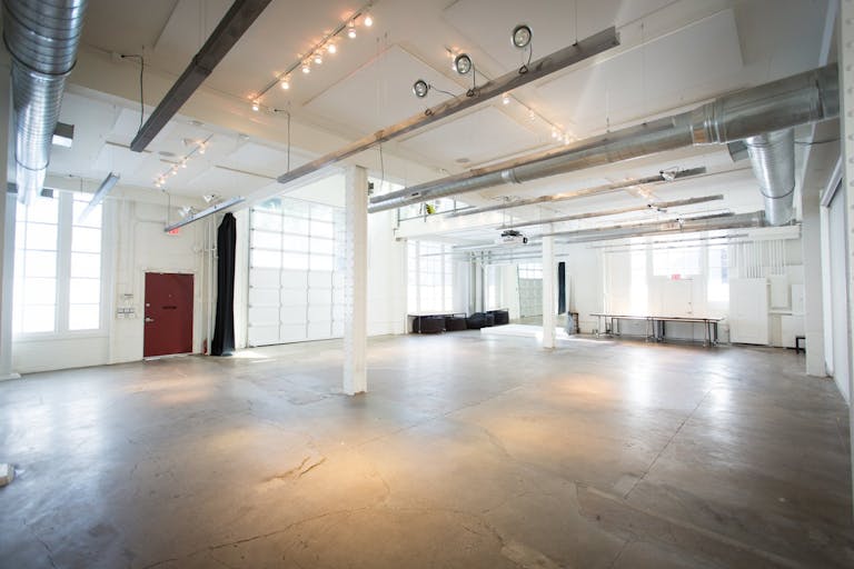 Large & Industrial Gallery Space - Image 0