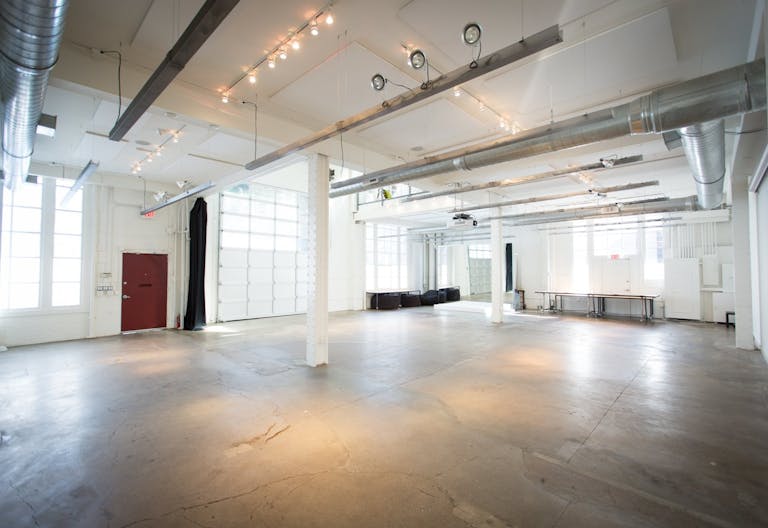 Large & Industrial Gallery Space - Image 0