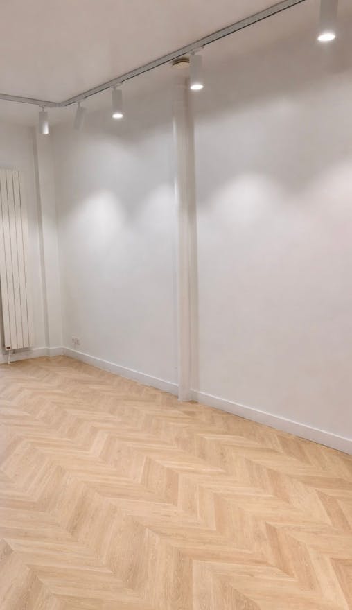 Boutique Éphémère Exclusif au Marais - Image 2