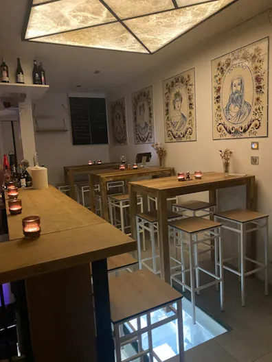 Café Boutique Ephémère in Montmartre - Image 3