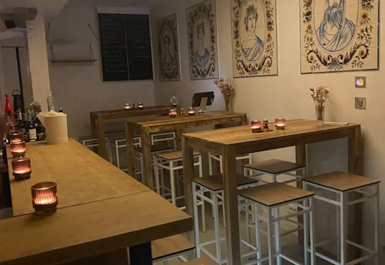 Café Boutique Ephémère in Montmartre - Image 3