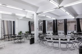 Un showroom 100% modulable dans le haut-Marais avec des volumes industriels. - Image 15