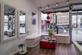 Bronx White Bar Counter Style Storefront - Image 6