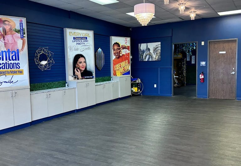 Hollywood Experience - Image 0