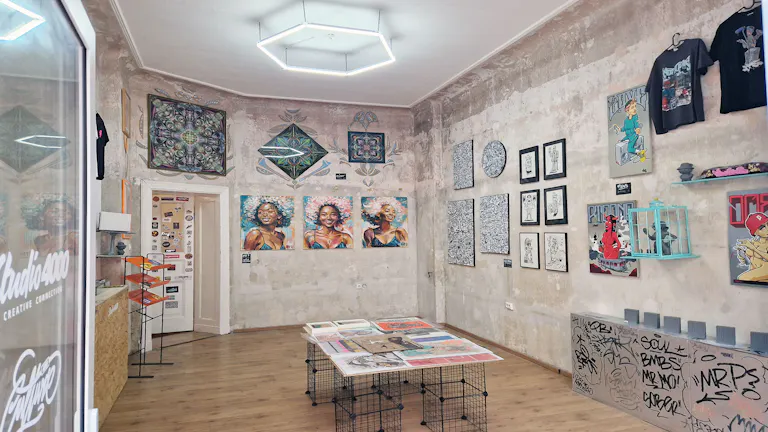 ART GALLERY & POP-UP SPACE IN BERLIN  - Image 2