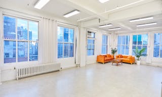 Expansive Skyline Loft - Connected Studio Space - Image 6