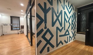 Entire Floor in SOHO with 2 extra rooms! - Image 11