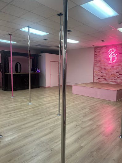 Event Space in Inglewood for all types of occasions - Image 2