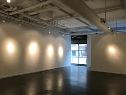 Gallery under the high Line - Image 0