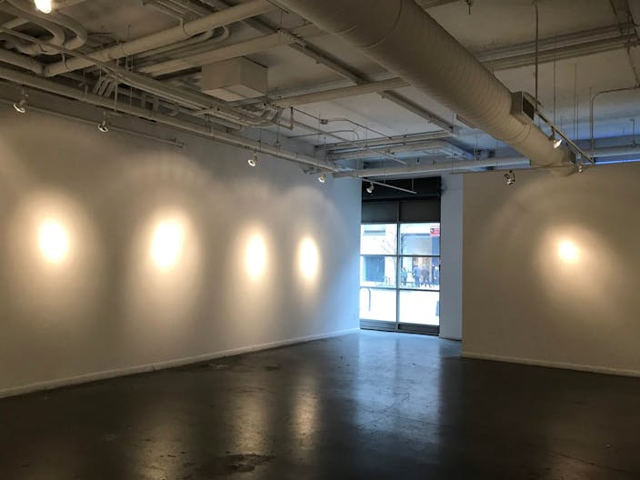 Gallery under the high Line - Image 0