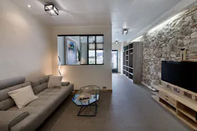Appartement / Showroom au centre du pays de Cocagne - Image 1