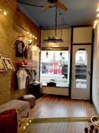 Pop-Up Shop in Vibrant Williamsburg - Image 9