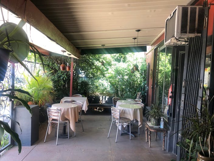 Event and patio space in Pico-Robertson - Image 2