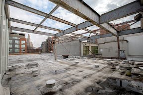 Spacious Warehouse in Brooklyn - Image 7