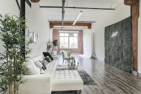 Urban DTLA Studio with Skyline View and Natural Light - Image 1