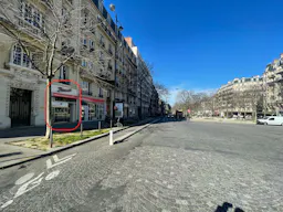 Boutique Boulevard Pasteur 50m² - Image 2