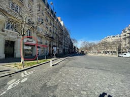 Boutique Boulevard Pasteur 50m² - Image 2