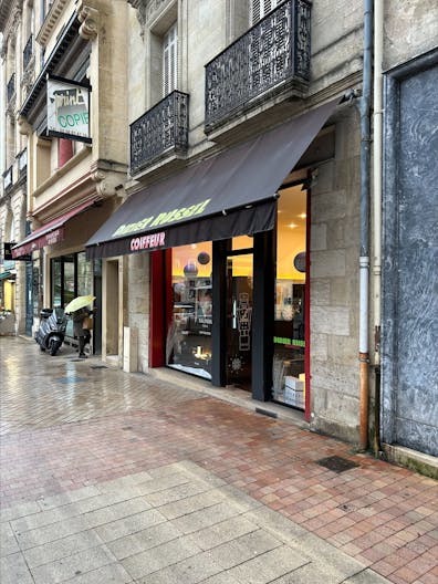 Boutique Shop For Rent - Prime Bordeaux - Near Place des Grands Hommes - Ideal Pop-Up Store - Image 0