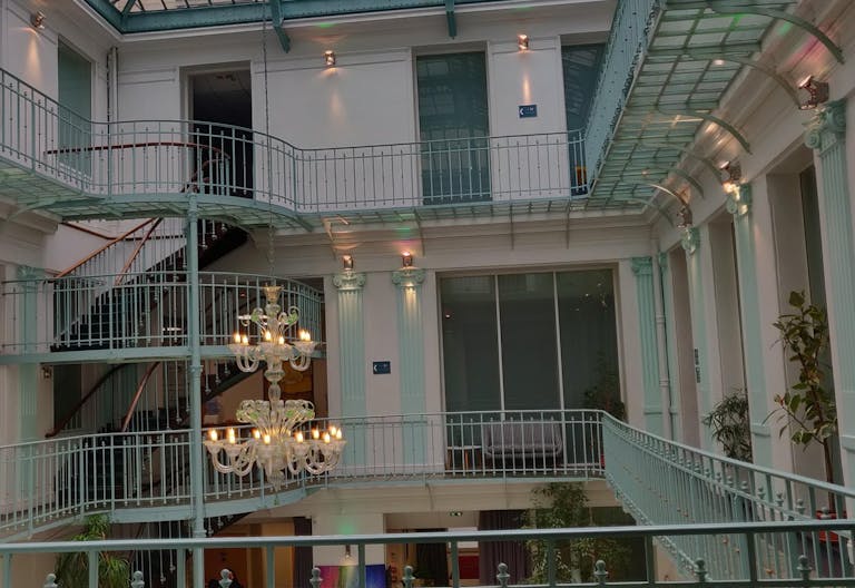 Atypical Space in the heart of Sentier - Image 0