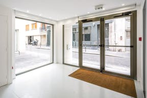 Amazing Space in Le Marais - Image 9