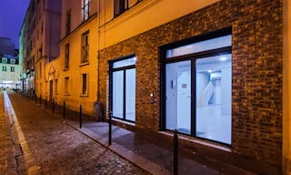 Perfect exhibition / event / pop-up space combined with a private speakeasy bar near the center of Paris - Image 0
