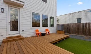 Spacious Modern Home in Houston - Image 4