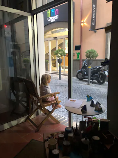 Negozio uso tenporaneo nel cuore di Napoli - Image 3