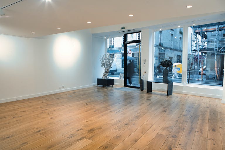 showroom, galerie spacieuse et lumineuse/ vitrine 6 m lineaire au coeur du marais - Image 0