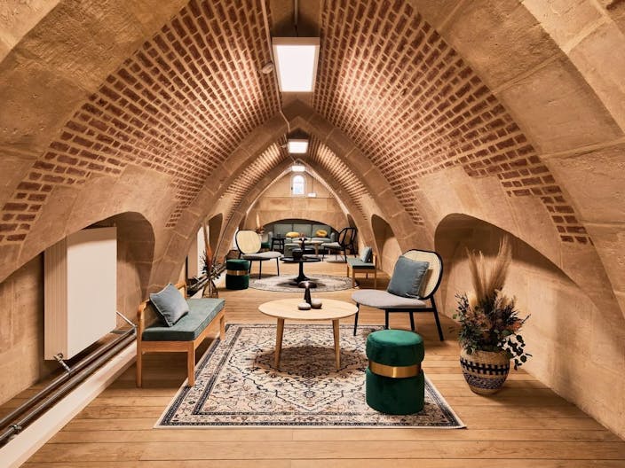 Espace coworking au cœur du 8 -ème arrondissement - Image 0