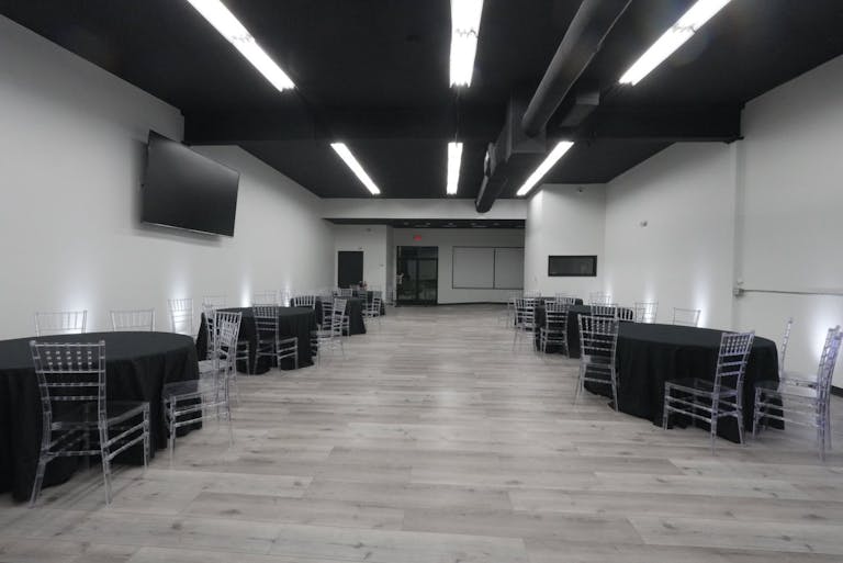 Modern New Renovated Event Space in Sayreville, NJ - Image 3